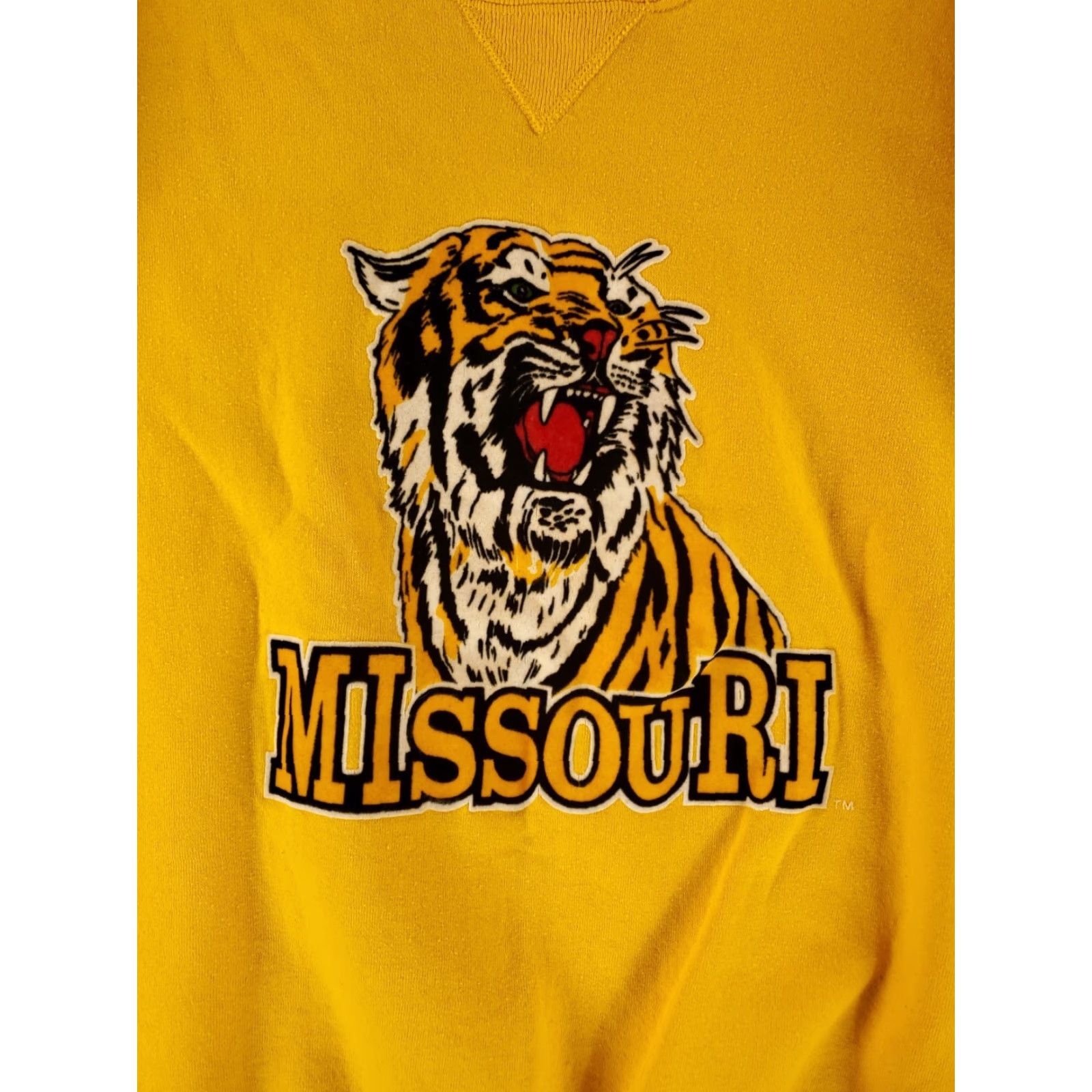 Russell Athletic VINTAGE Russell Athletic Sweatshirt Mens L Yellow University Missouri 90s Pullover Crew Neck Made USA Size US L / EU 52-54 / 3 - 2 Thumbnail