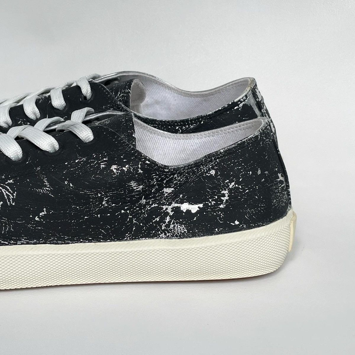 Maison Margiela Painted Leather Tabi Sneakers Size US 10 / EU 43 - 6 Thumbnail