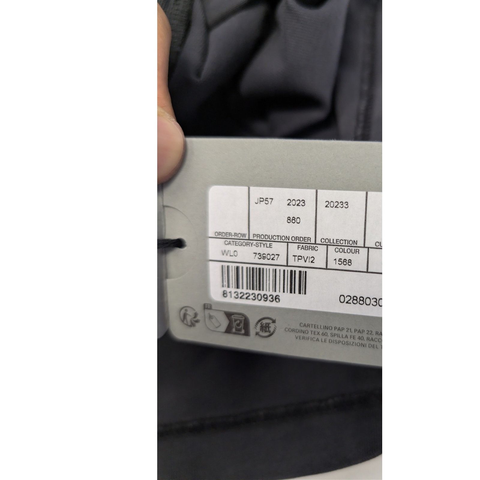 Balenciaga o1rshd1 Metal BB Vintage Jersey L/S Large Fit T-Shirt Black Size US L / EU 52-54 / 3 - 22 Thumbnail