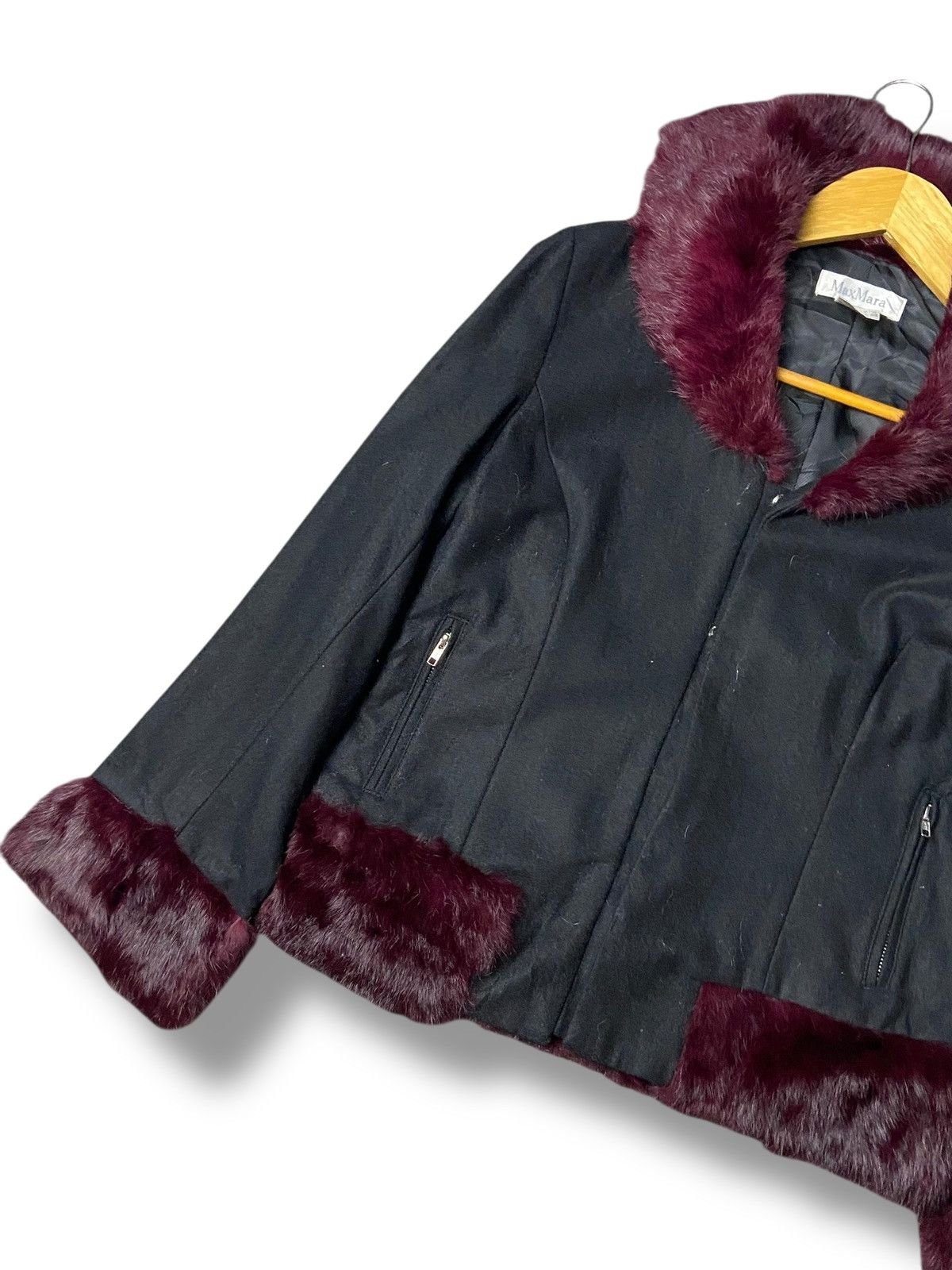 Japanese Brand Max Mara Crop Jacket with Fur Collar (149) Size US XXS / EU 40 - 2 Thumbnail