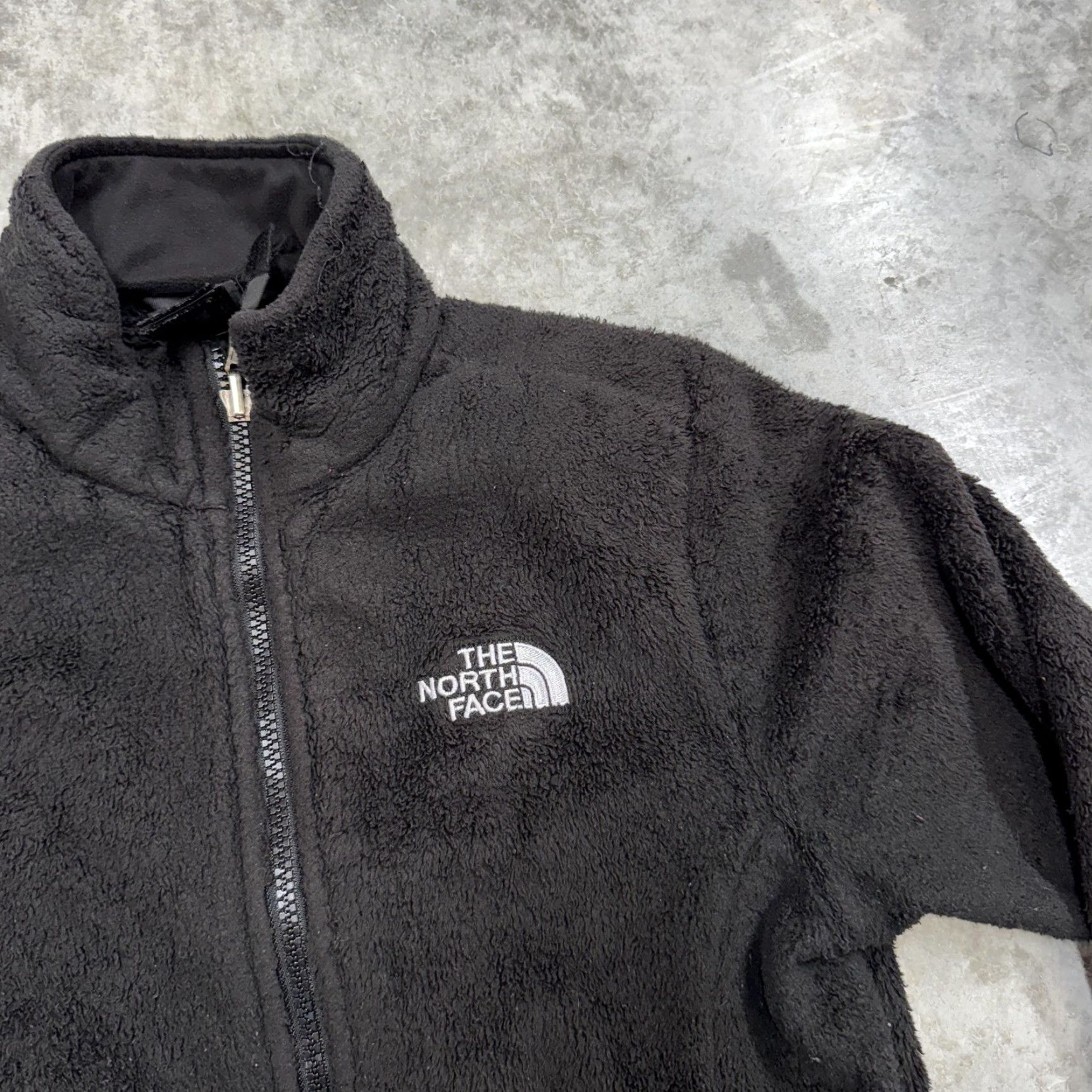 The North Face VINTAGE The North Face Jacket Womens Small Black Fuzzy Full Zip Fleece Soft Warm Cozy Size S / US 4 / IT 40 - 2 Thumbnail