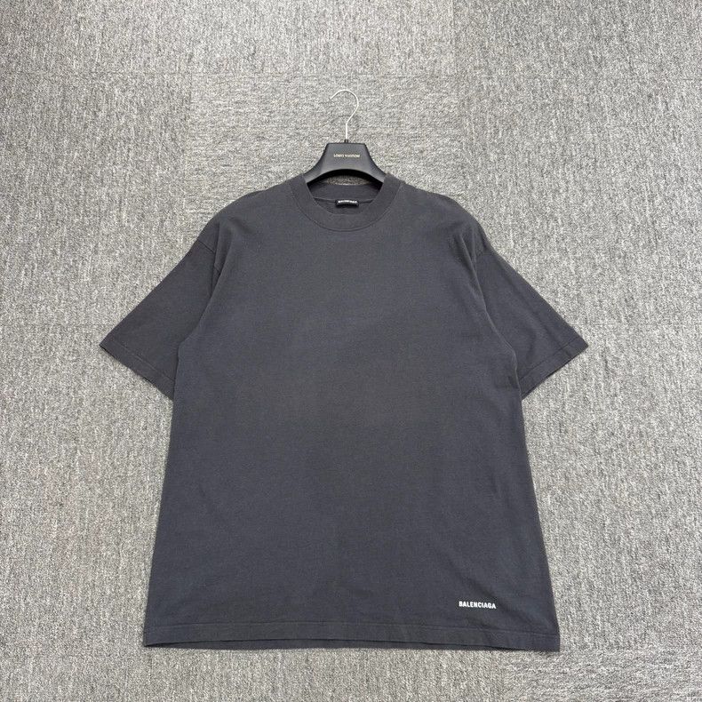 Balenciaga Balenciaga Distressed Embroidered Short Sleeve Size US XS / EU 42 / 0 - 1 Thumbnail