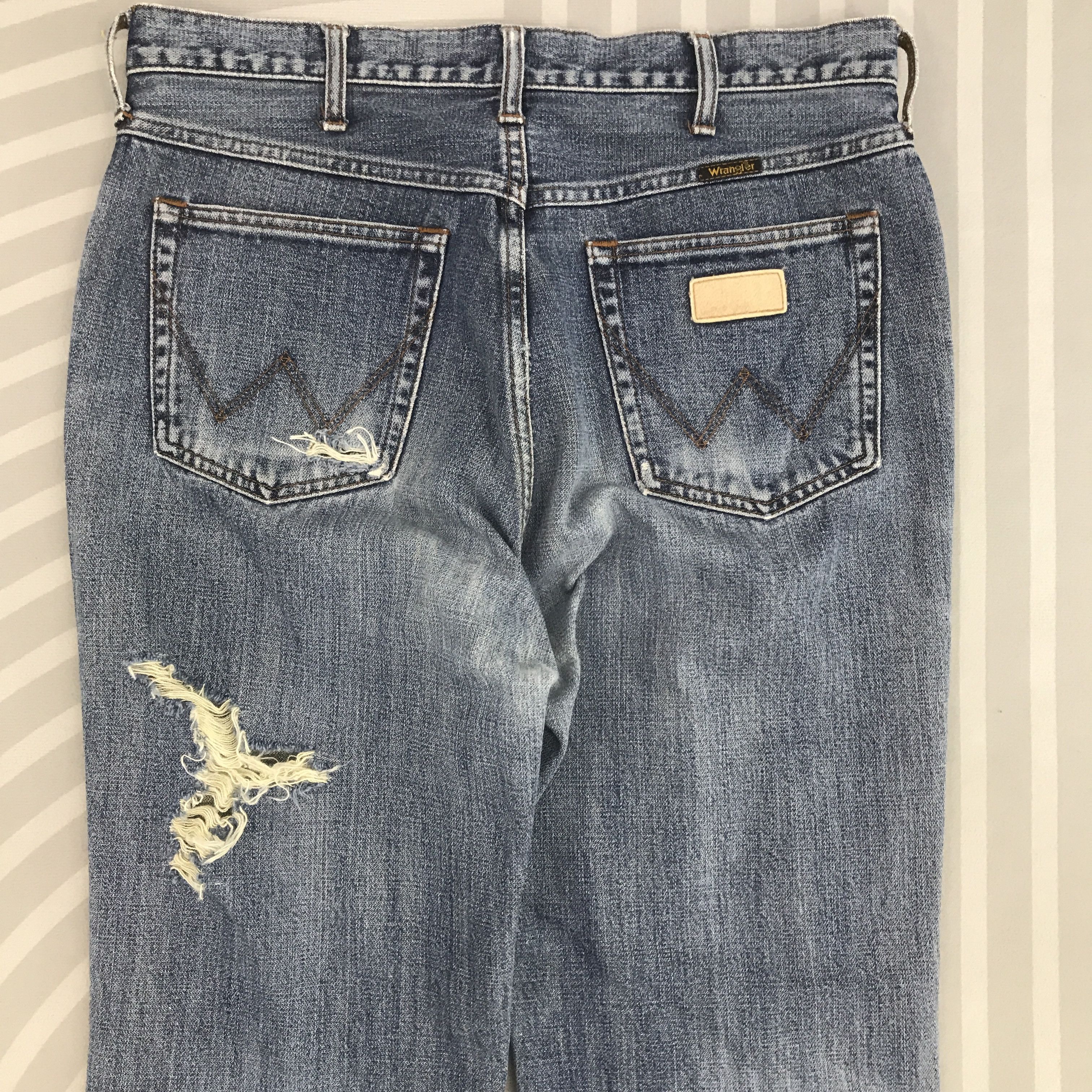 Vintage × Wrangler Flare Wrangler Distressed denim Bootcut design jeans pants Size US 31 - 5 Thumbnail