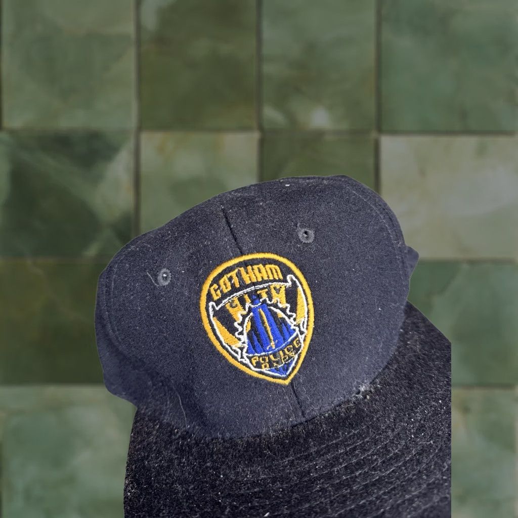 DC Comics VINTAGE Batman Forever Gotham Police Black DC Comics Snapback Hat Batman 90s Men OSFA One Size Black Mens 90s theme Size ONE SIZE - 1 Thumbnail