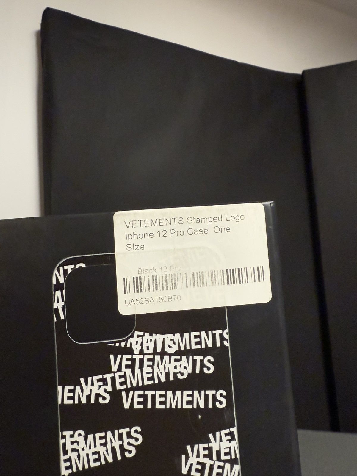 Vetements Vetements Case Iphone 12 & 12 Pro Etui Black Multi Logo Size ONE SIZE - 6 Thumbnail