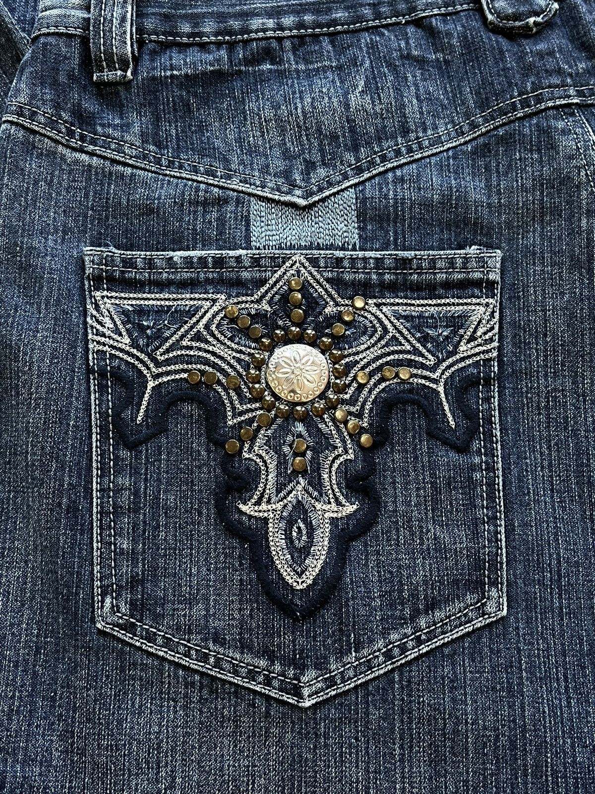 Antik Denim Rare Vintage Antik Denim Embroidered Jeans Size US 40 / EU 56 - 11 Thumbnail