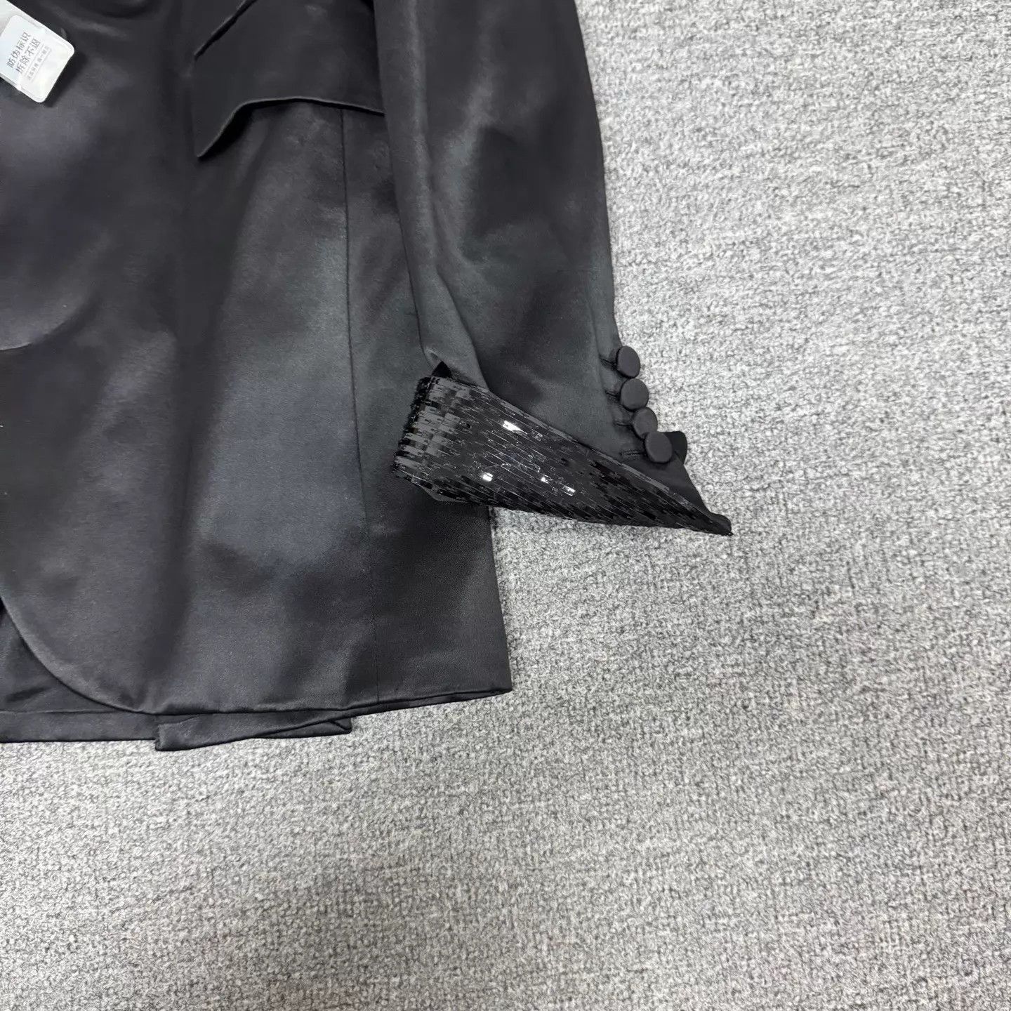 Saint Laurent Paris Saint Laurent SLP Black Satin Cuff Sequins Blazer Size XS / US 0-2 / IT 36-38 - 3 Thumbnail