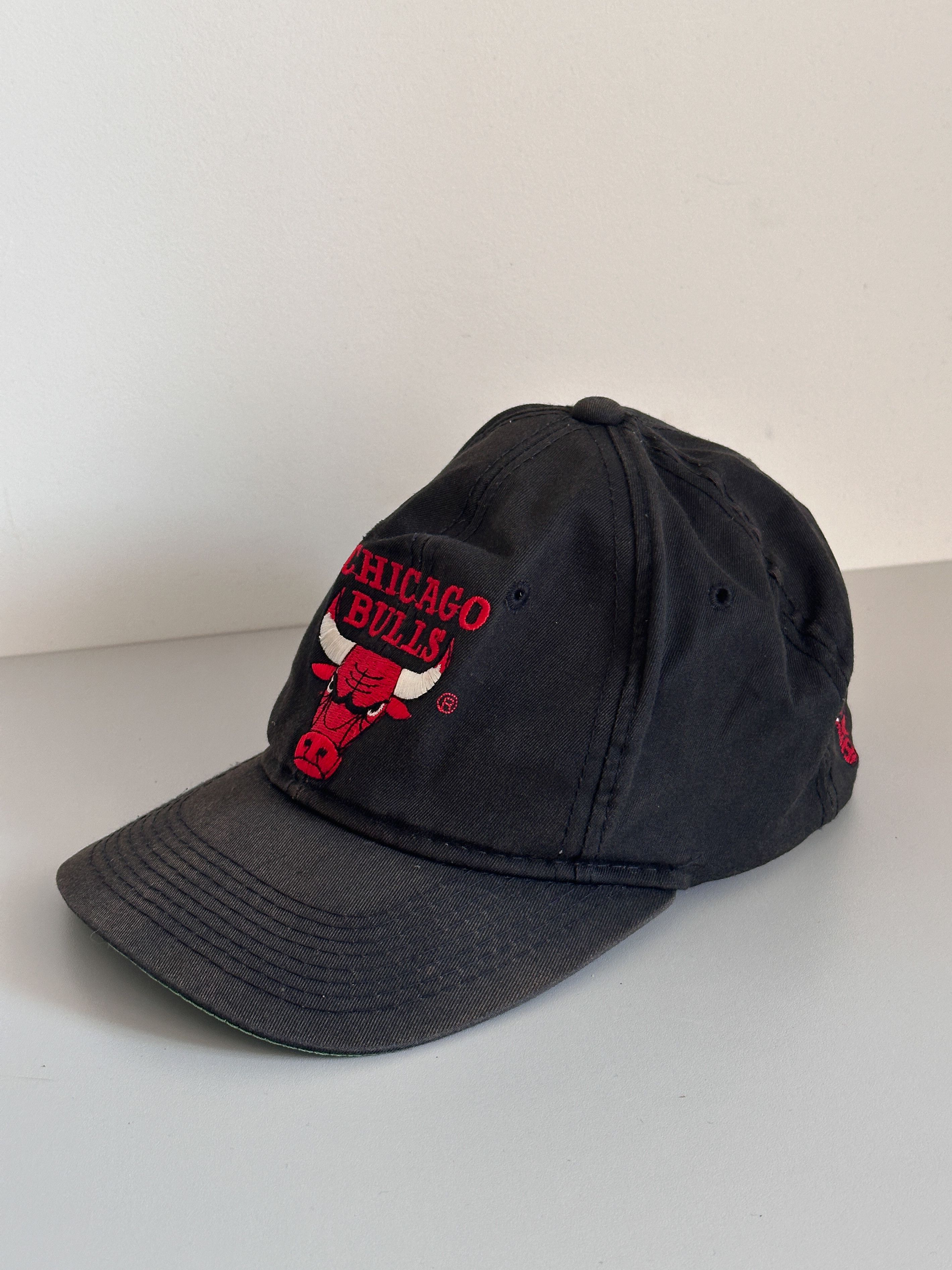 NBA Vintage Chicago Bulls Cap Size ONE SIZE - 3 Thumbnail