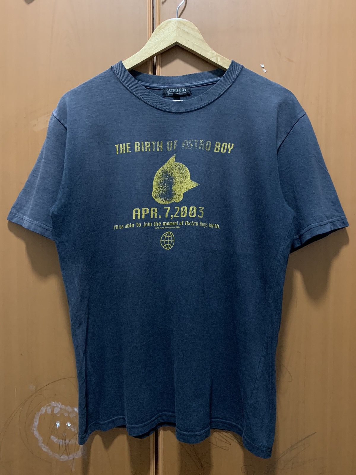 Anime Vintage The Birth Of Astro Boy Distressed Faded T-Shirt Size US L / EU 52-54 / 3 - 1 Thumbnail