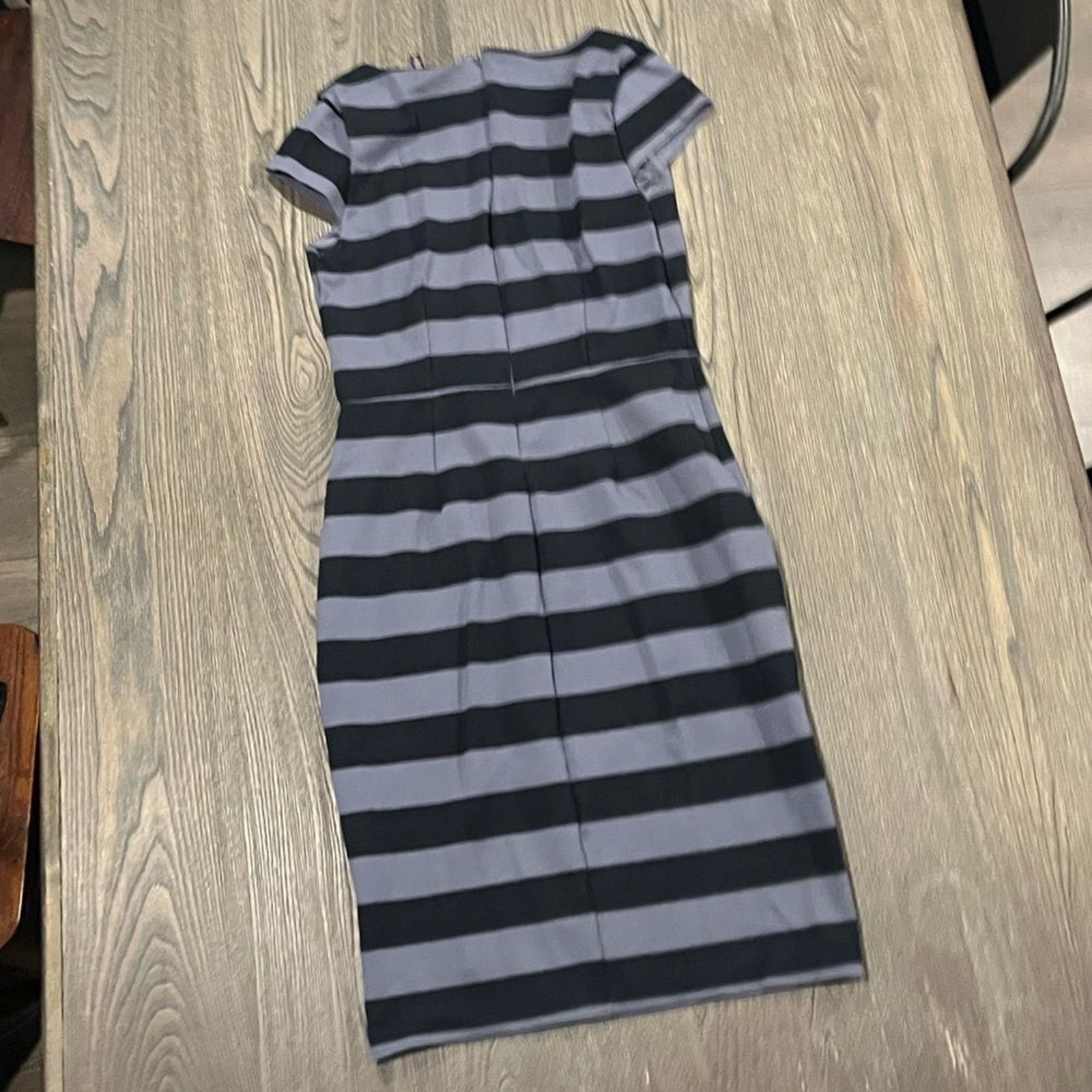 Victoria's Secret Victoria's Secret Gray Black Striped Sheath Dress Size 10 Size L / US 10 / IT 46 - 9 Thumbnail