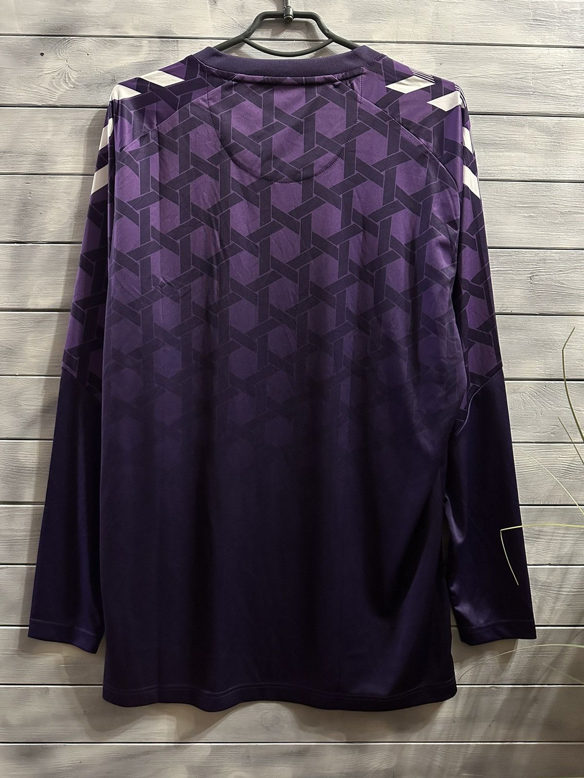Hummel Very Rare Soccer Long Sleeve Middlesbrough 1876 Football. Size US L / EU 52-54 / 3 - 10 Thumbnail