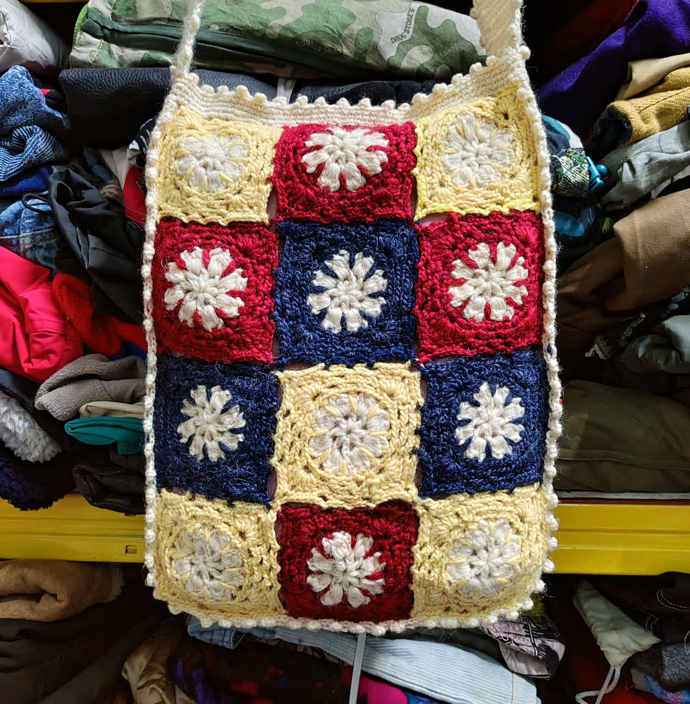 Handmade × Vintage Crochet Crossbody Granny Square Bag Size ONE SIZE - 2 Thumbnail