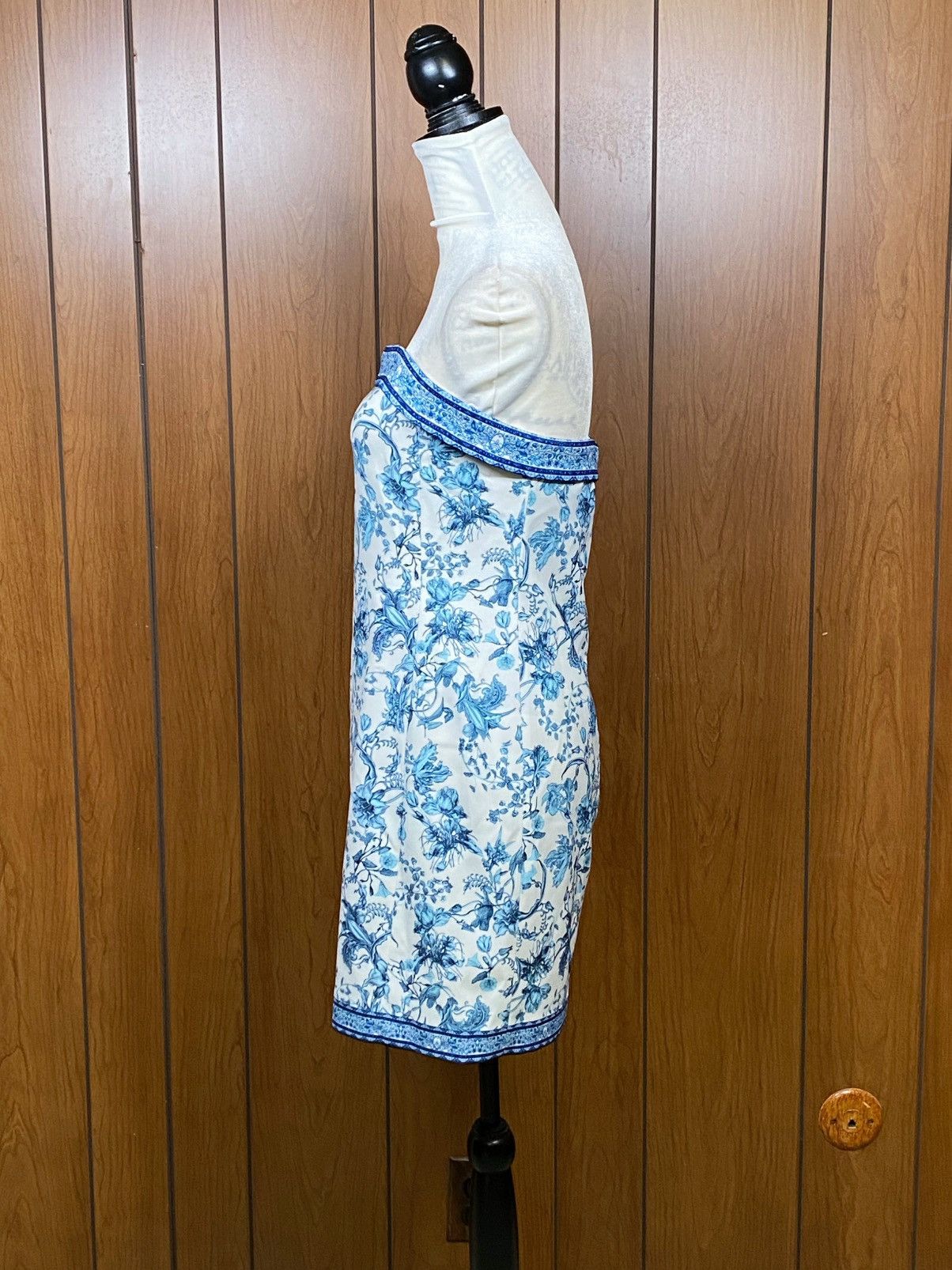 Alice + Olivia Alice and Olivia Strapless Floral Mini Dress size 10 Size L / US 10 / IT 46 - 9 Thumbnail