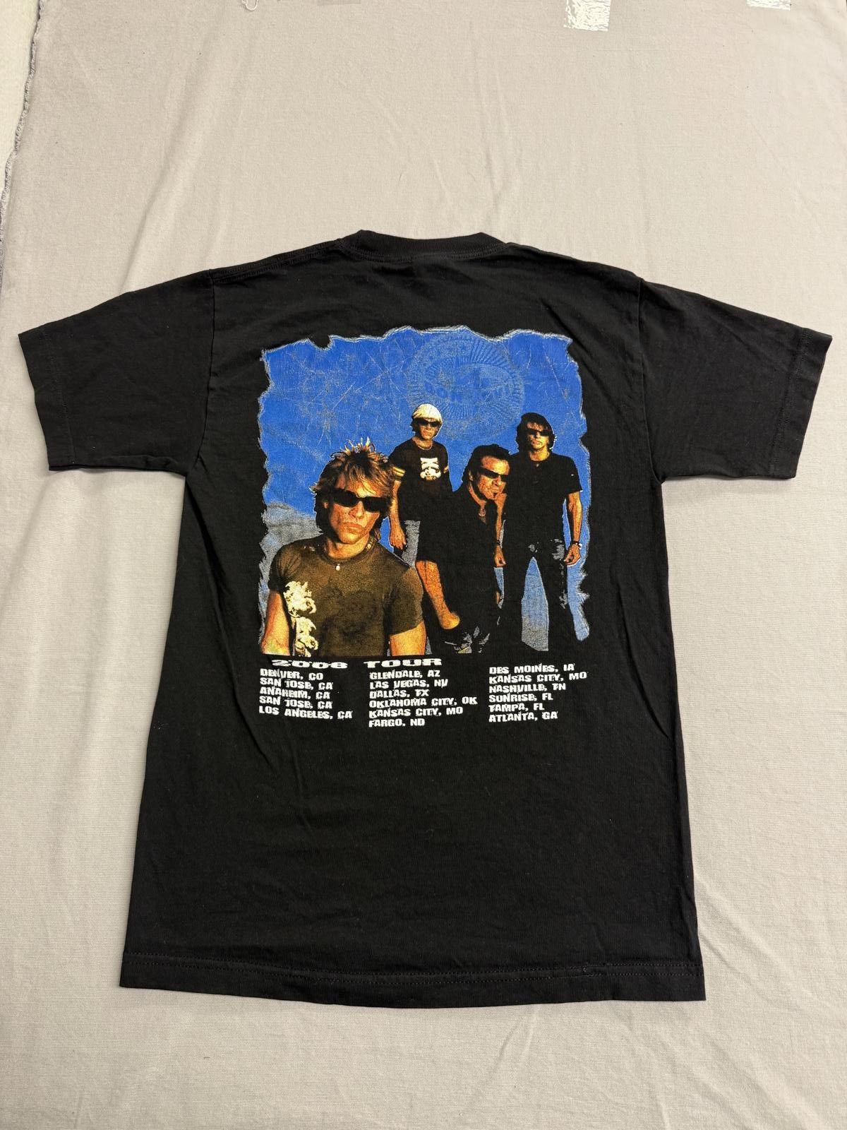 Other Bon Jovi Band Tour T-shirt 2008 Band Photo on Back - L Size US S / EU 44-46 / 1 - 2 Thumbnail