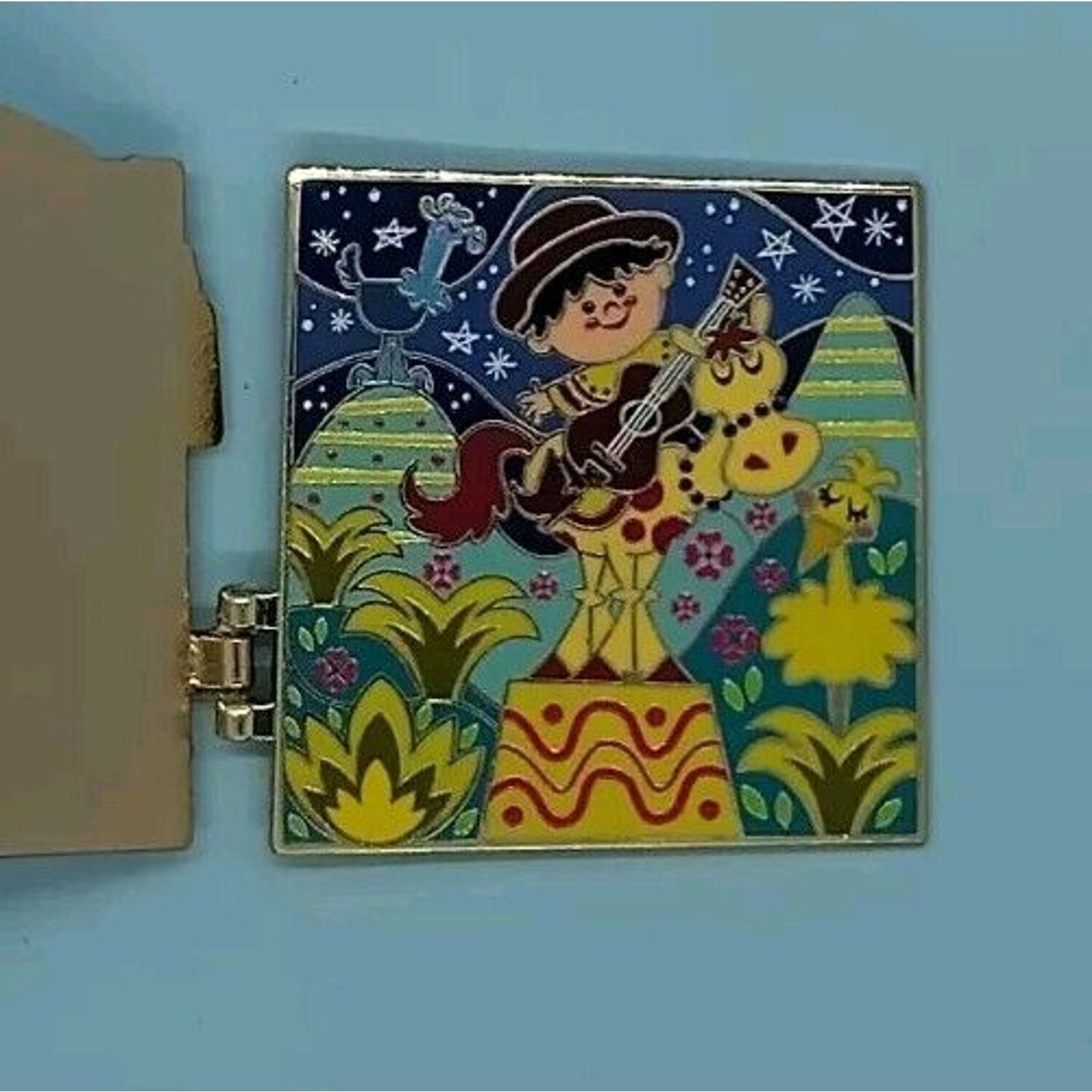 Disney Club 33 It’s A Small World Argentina 55th Anniversary LE Pin Size ONE SIZE - 3 Thumbnail