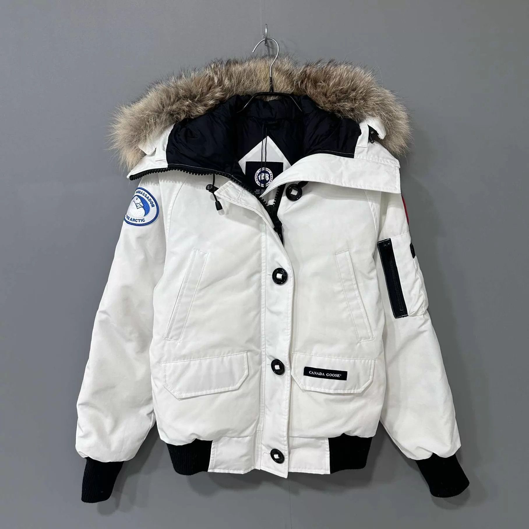 Canada Goose Canada Goose white pilot fur collar down jacket S Size US S / EU 44-46 / 1 - 1 Thumbnail