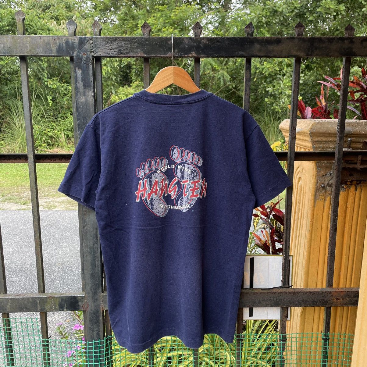 Hang Ten 🔥Vintage 90s Hang Ten Wave Thrasher Big Logo Surfing Tee Size US L / EU 52-54 / 3 - 1 Thumbnail