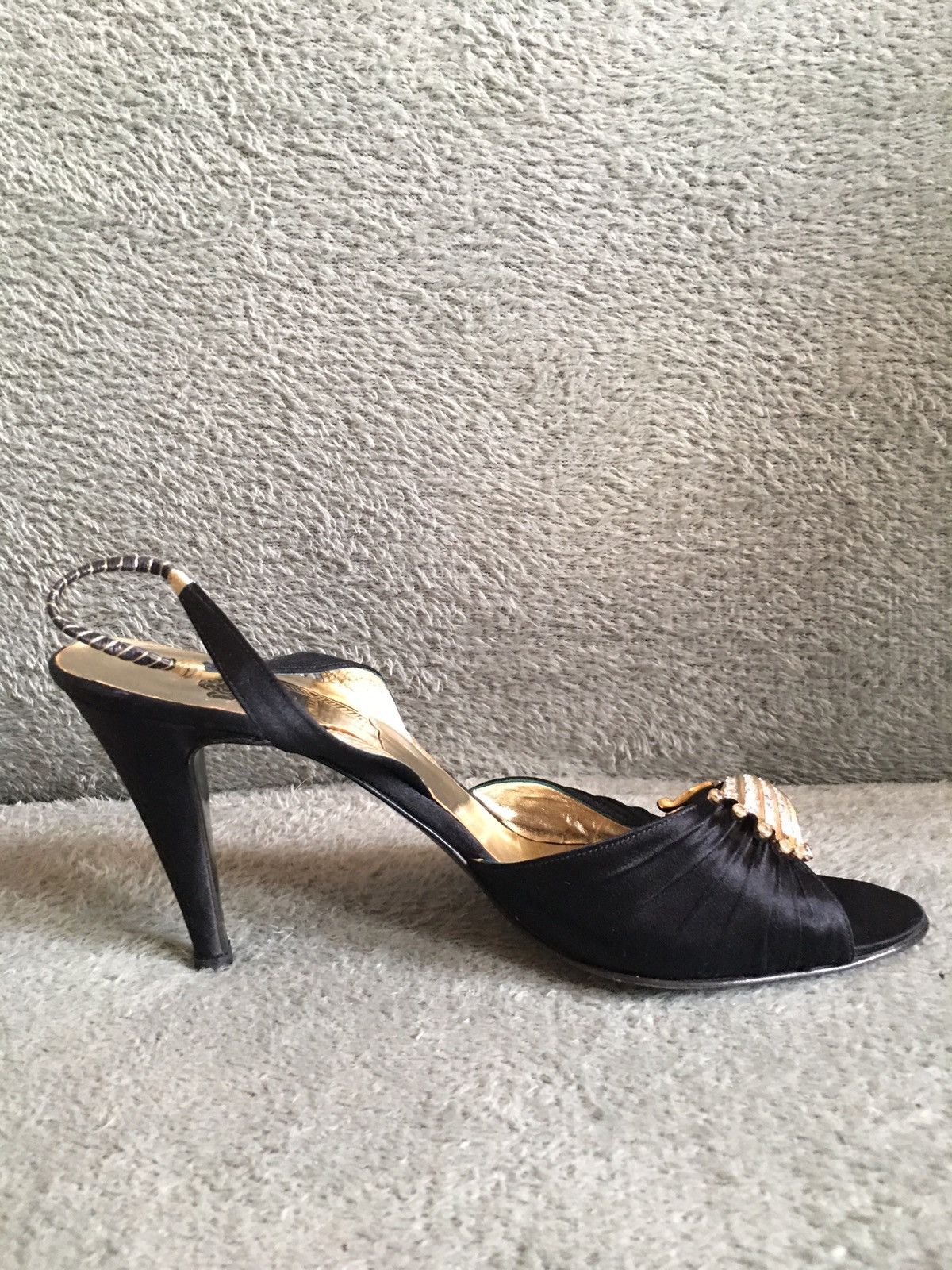 Rene Caovilla Rene Caovilla Jeweled Vintage Satin Slingback Heels EU 39.5 Size US 9.5 / IT 39.5 - 7 Thumbnail