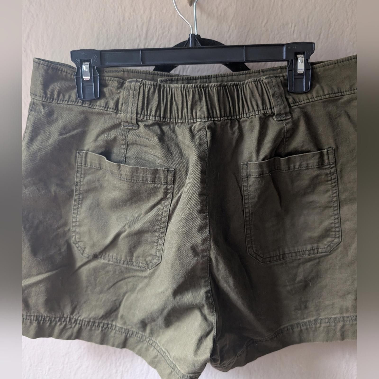 Old Navy cargo style shorts Size 36" / US 14 / IT 50 - 2 Thumbnail