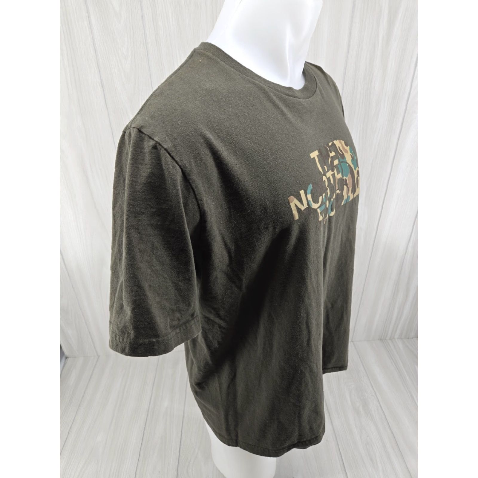The North Face The North Face Shirt Men Large Green Camo Logo Short Sleeve Crew Neck Cotton Size US L / EU 52-54 / 3 - 7 Thumbnail