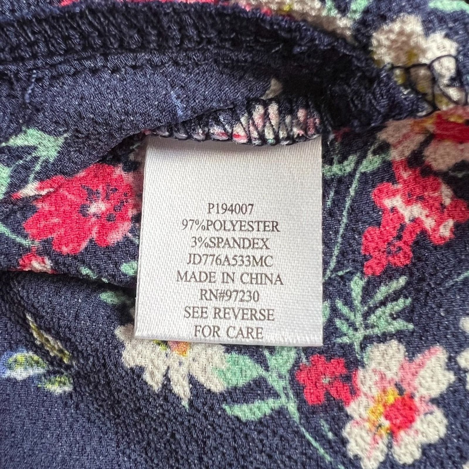 Other Crave Fame Navy Floral Cold-Shoulder Crop Top, L Size L / US 10 / IT 46 - 5 Thumbnail