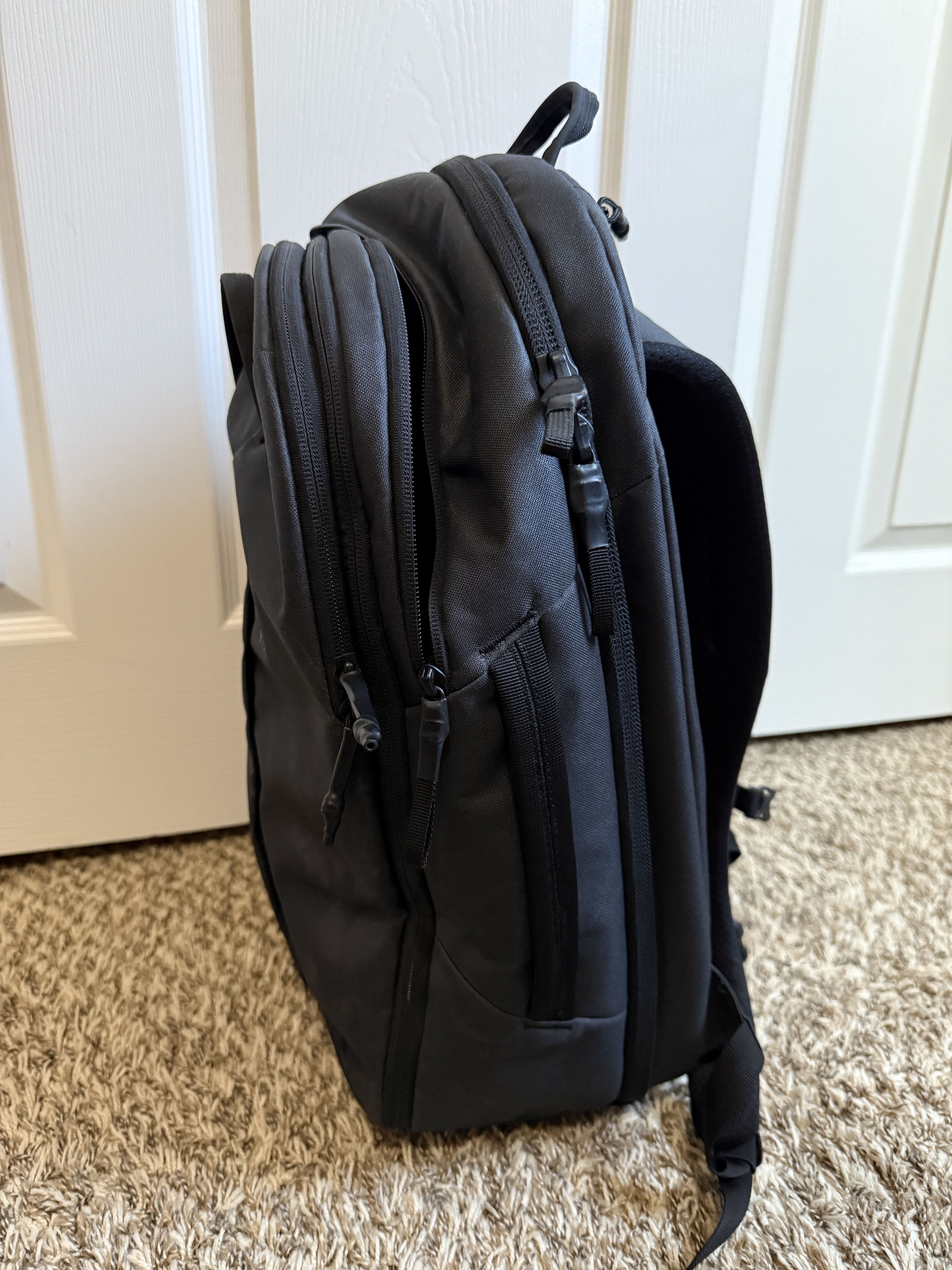 Outdoor Research Thule Aion Backpack - 28L Expandable up to 32L Size ONE SIZE - 3 Thumbnail