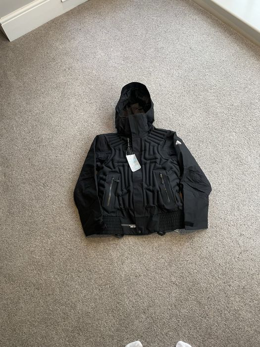 Nike ACG Women's Black Nike ACG Goretex Inflatable Jacket | Grailed