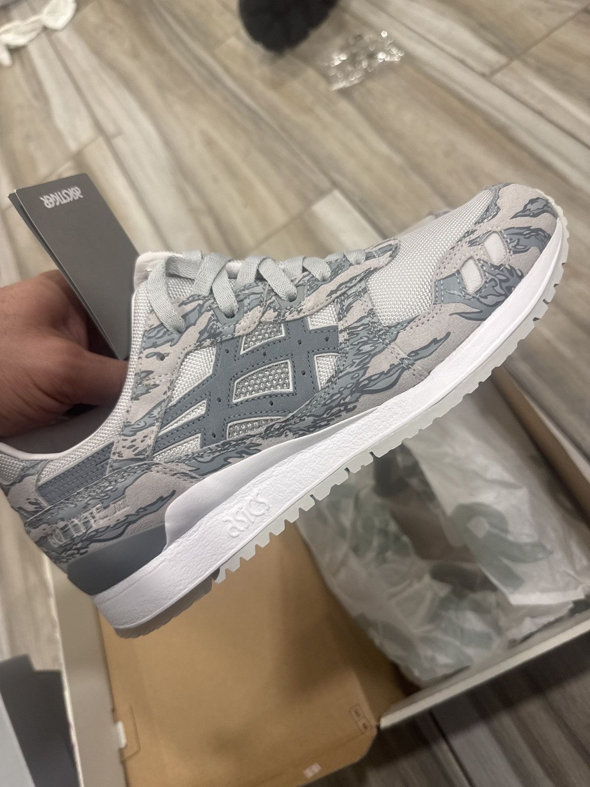 asics tiger atmos solebox complex