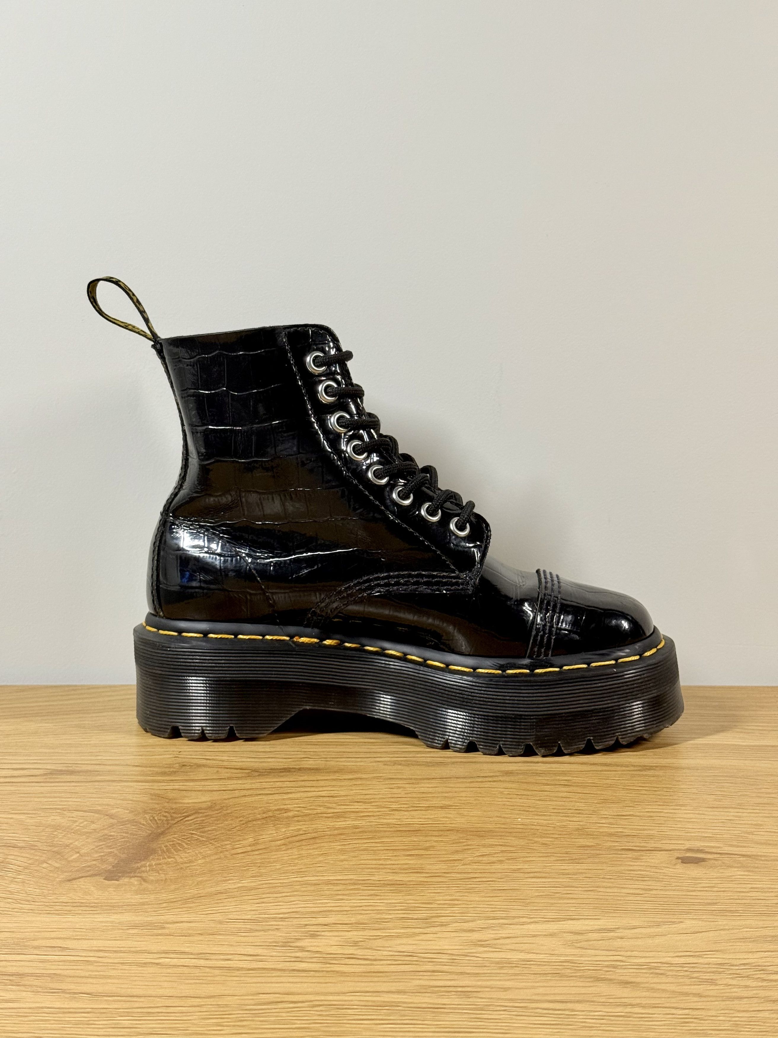Dr. Martens Dr. Martens Black Croc Embossed Platform Leather Boots US6 Size US 6 / IT 36 - 4 Thumbnail