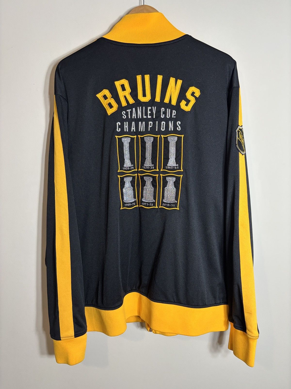 Ccm NHL Boston Bruins CCM Pro Ok'd Stanley Cup Champions Jacket Size US XL / EU 56 / 4 - 4 Thumbnail