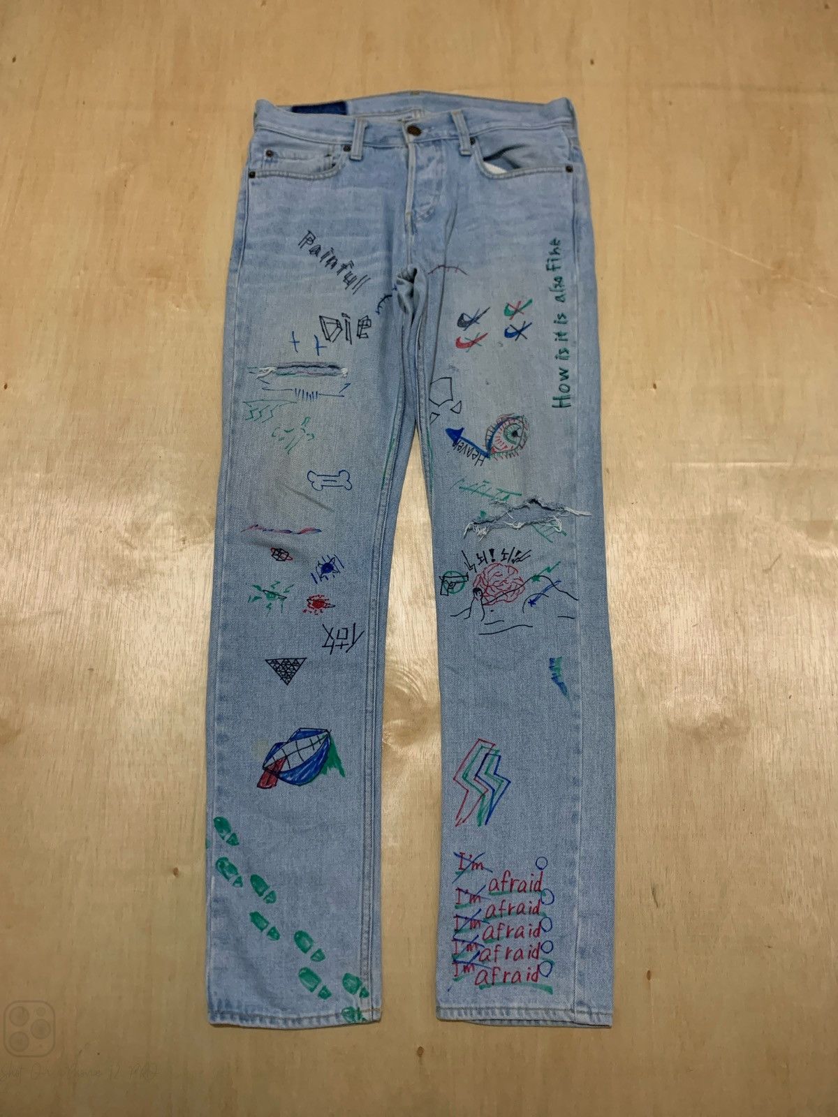 Japanese Brand Holister Distressed Denim Grafiti Jeans Size US 33 - 1 Thumbnail