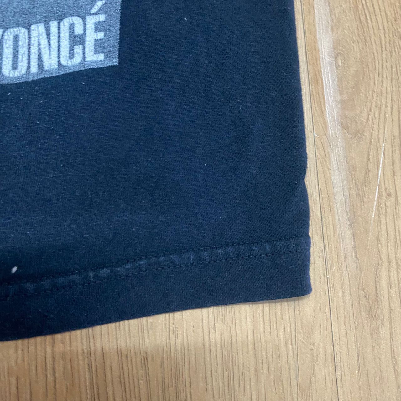 Band Tees Vintage Beyonce x Jay Z On The Run Rapper Tshirt Size US S / EU 44-46 / 1 - 6 Thumbnail