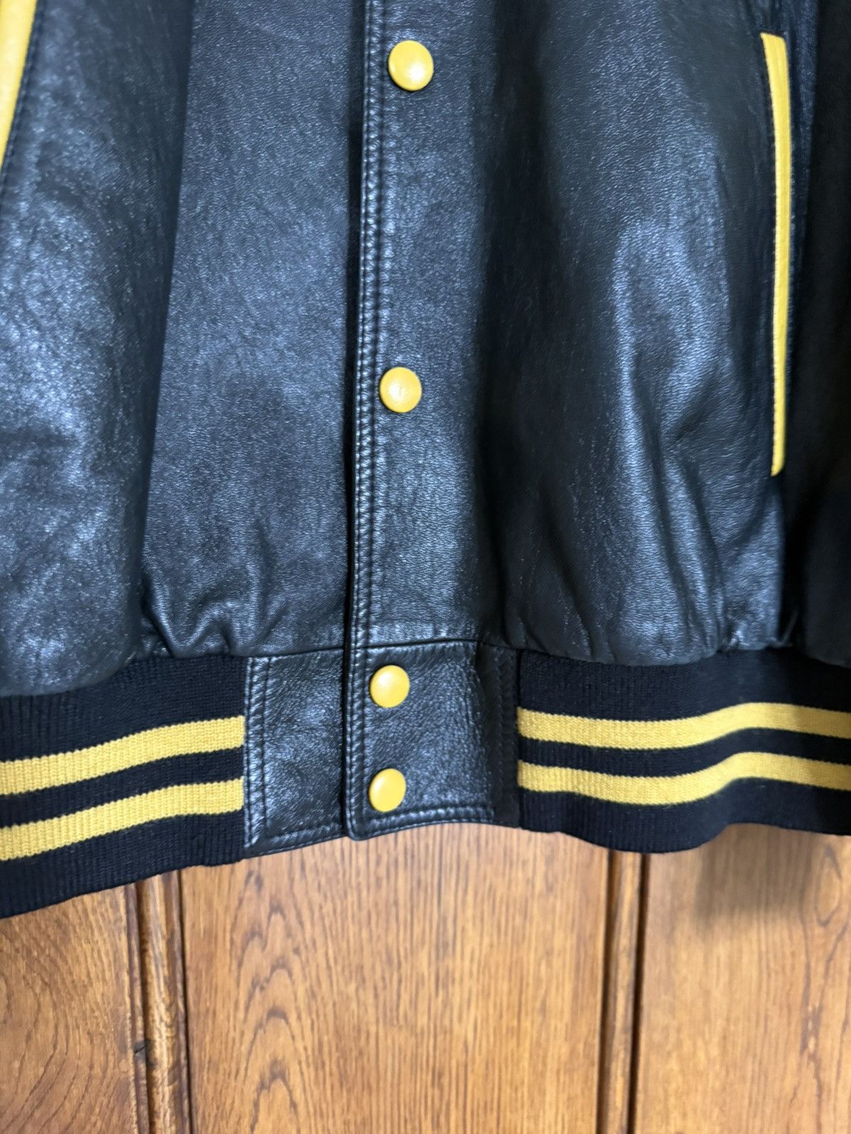 Celine $8.4K 🤑 SS21 Celine leather teddy sequin jacket Hedi Slimane Size US M / EU 48-50 / 2 - 17 Thumbnail
