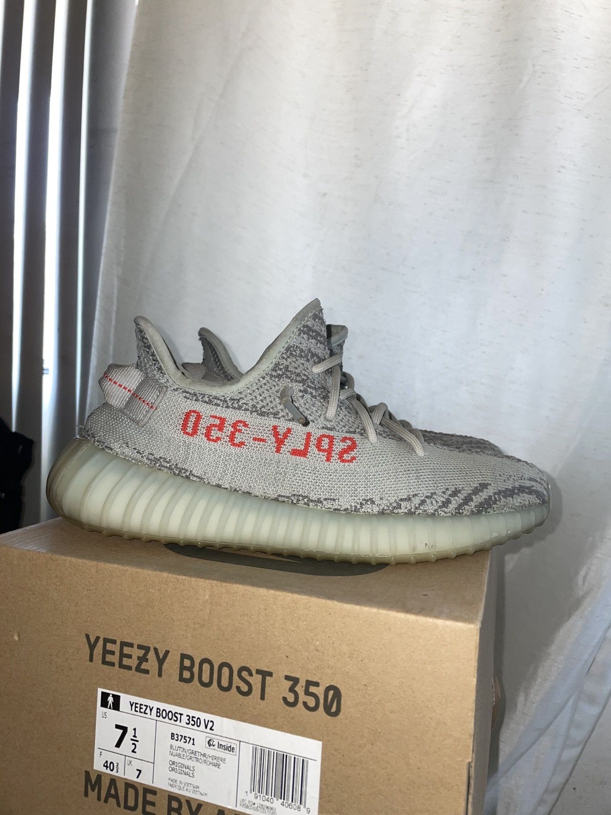 Adidas Yeezy 350 Blue Tint Size US 7.5 / EU 40-41 - 9 Thumbnail