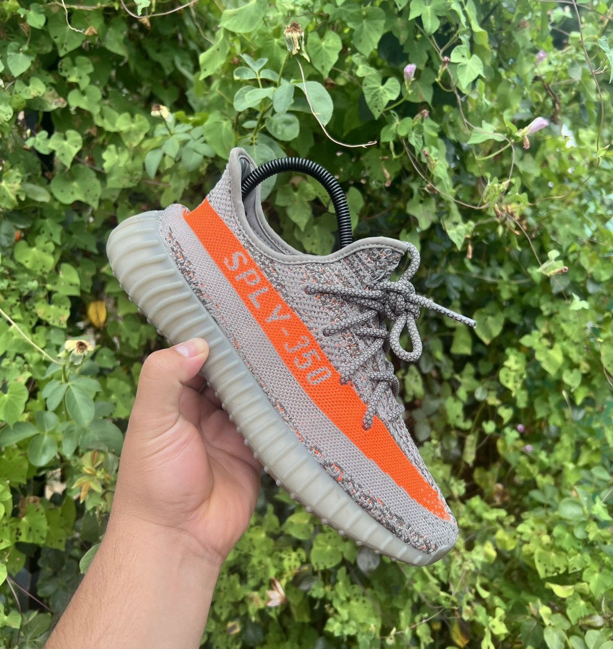 Yeezy Adidas Yeezy 350 V2 Beluga Reflective Size US 6.5 / EU 39-40 - 1 Thumbnail