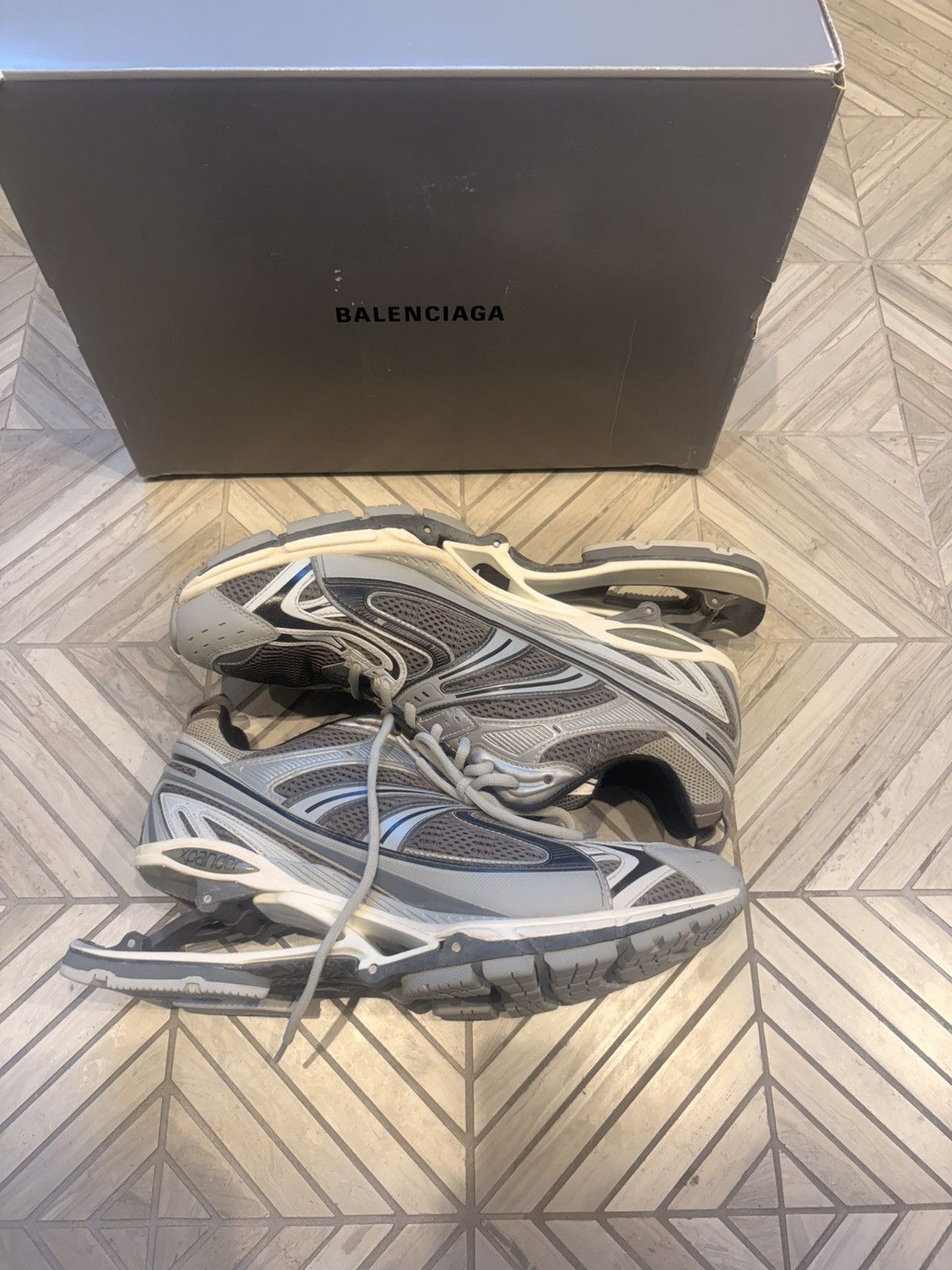 Gray/white balenciaga xpander