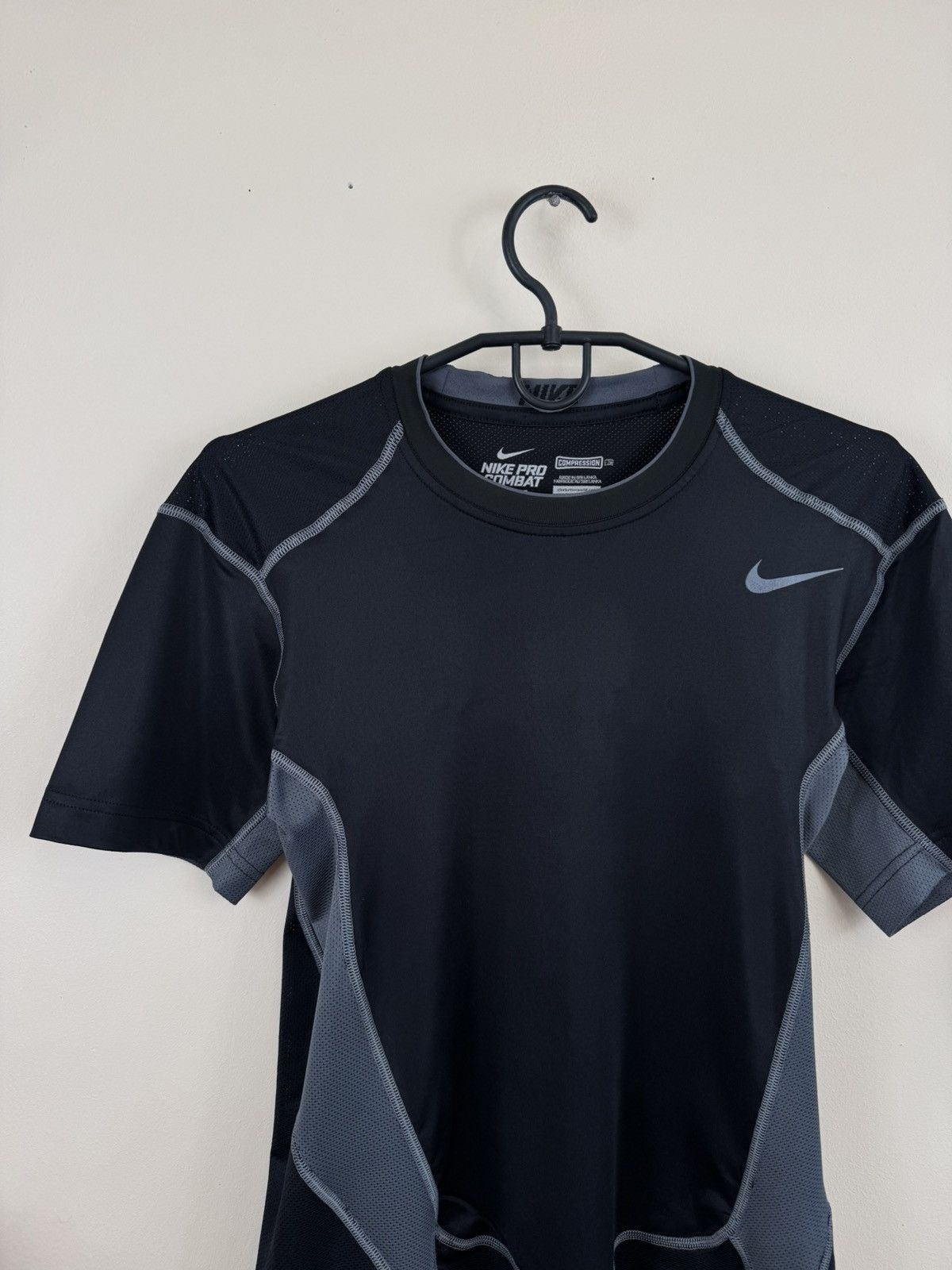 Nike Nike Pro Combat Compression T shirt XL Black Sport Fitness Size US XL / EU 56 / 4 - 7 Thumbnail