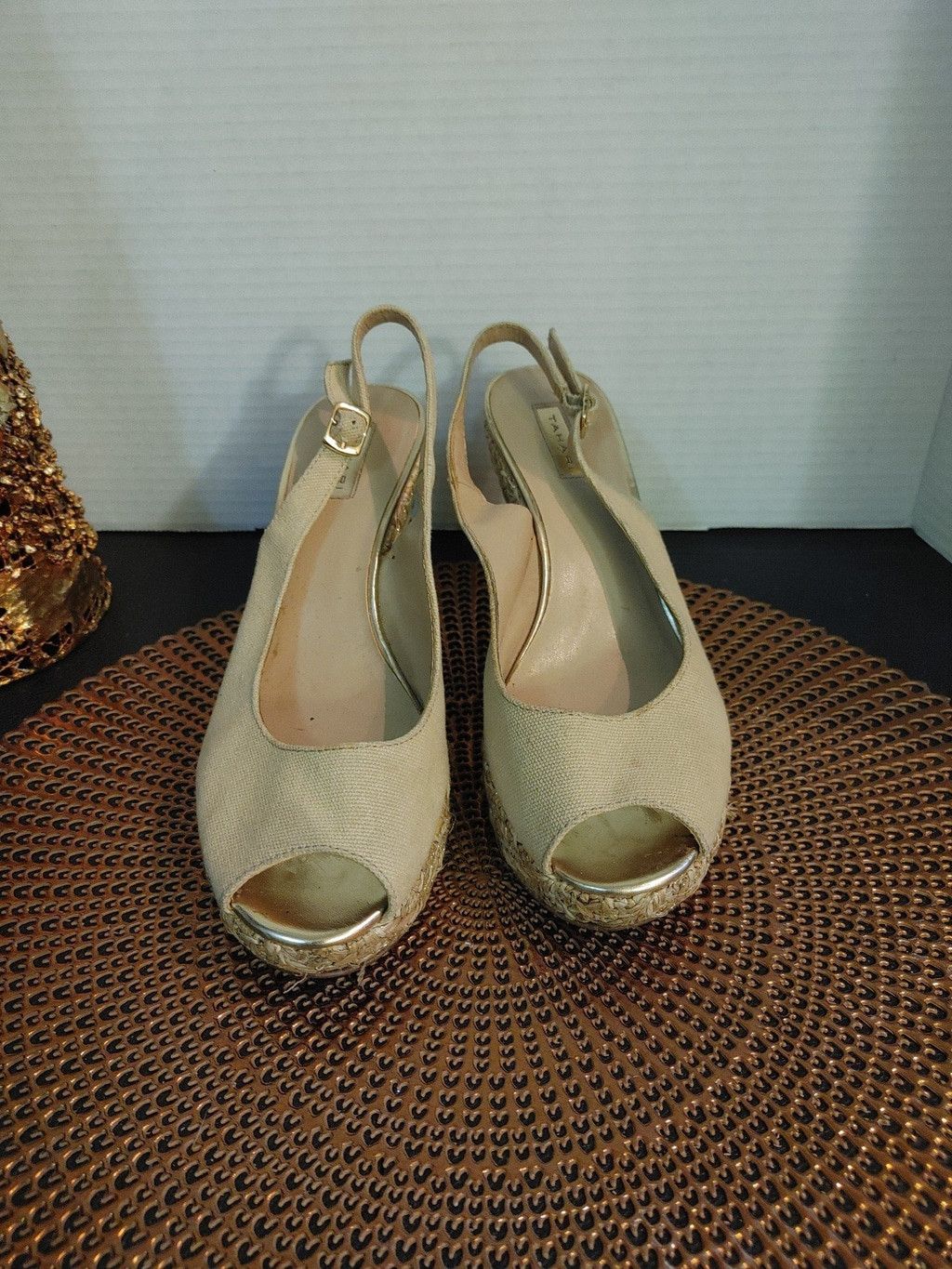 Elie Tahari Tahari Taylor Wedges Size 8M Size US 8 / IT 38 - 2 Thumbnail