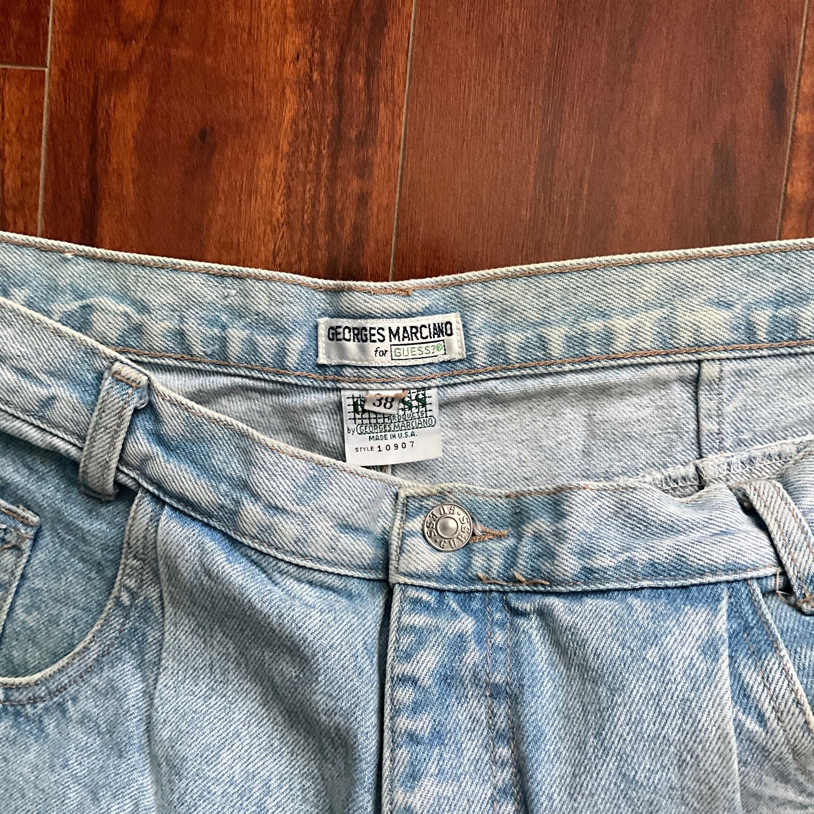 Guess VTG GUESS Jeans Denim Cuffed Shorts 90s 36” Labeled 38 Size US 33 - 3 Thumbnail