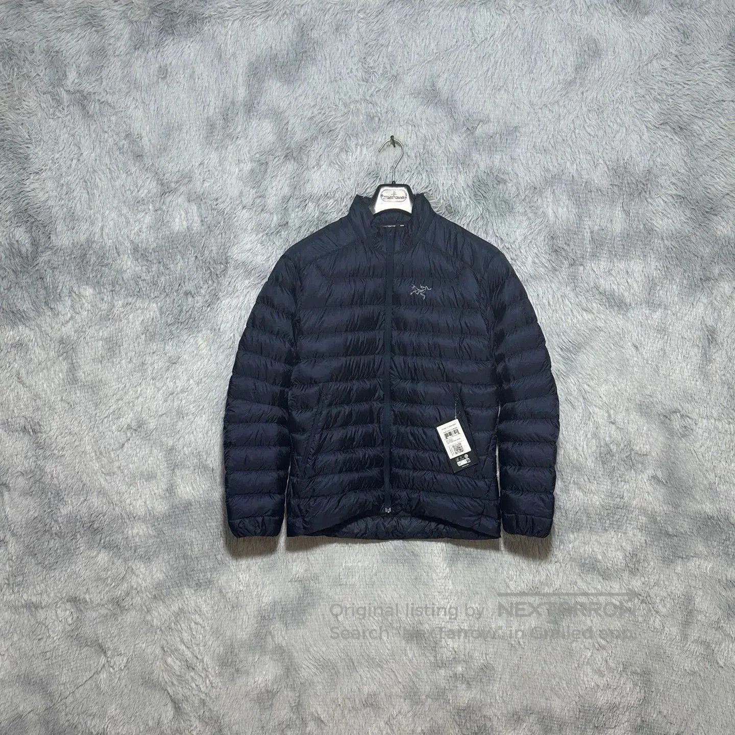 Arc'teryx arcteryx cerium lt jacket deep blue medium. Size US M / EU 48-50 / 2 - 6 Thumbnail