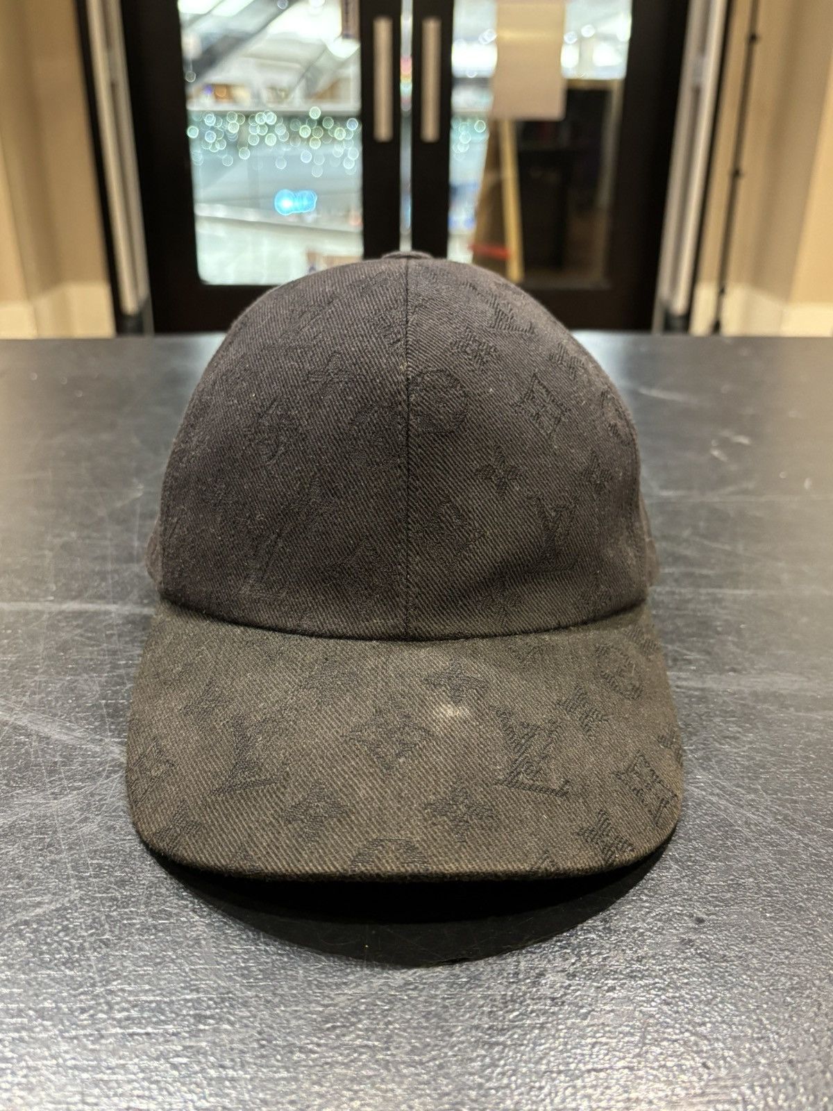 Louis Vuitton Louis Vuitton Essential Monogram Hat - Black Size ONE SIZE - 1 Thumbnail