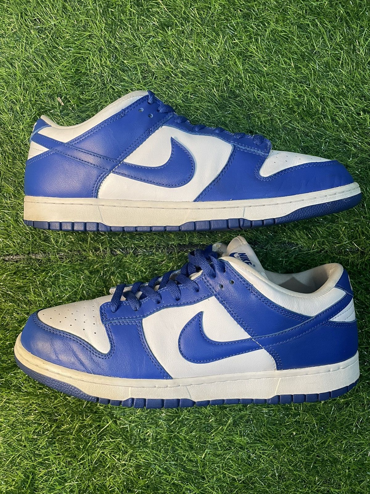 image of Nike Kentucky Dunk Low Shoes in Blue, Men's (Size 13)