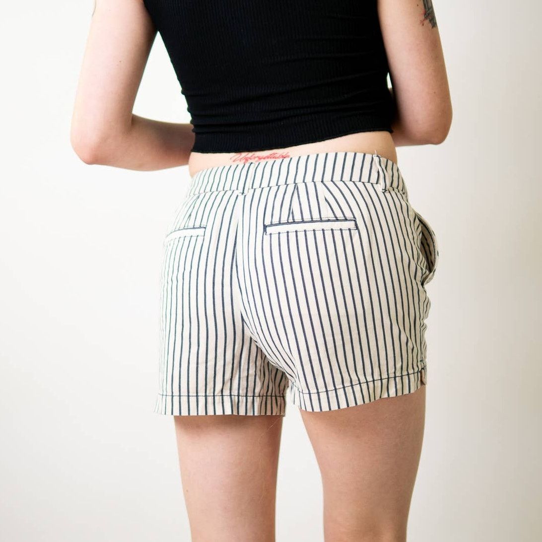 Loft LOFT Cotton Nautical Pinstripe Shorts Size 27" / US 4 / IT 40 - 4 Thumbnail