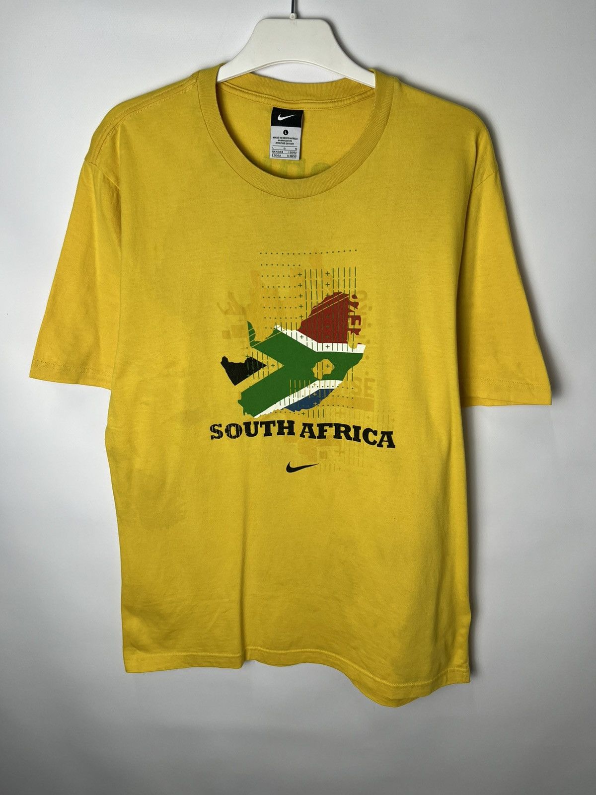 Nike Vintage Nike South Africa Modise #12 Football Soccer Shirt Size US L / EU 52-54 / 3 - 1 Thumbnail