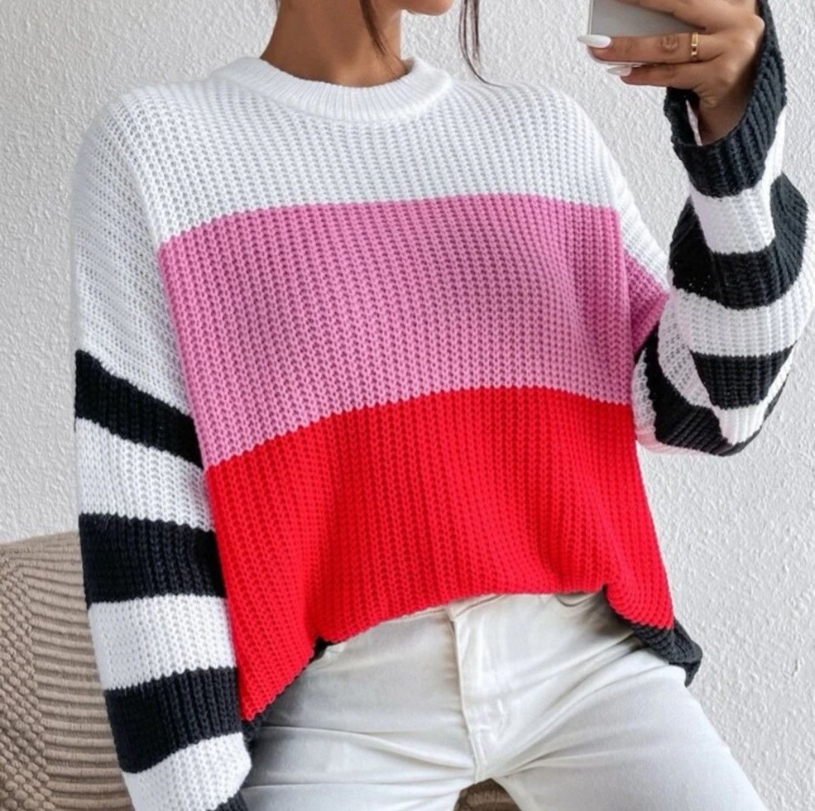 Designer × Other NWT, Lavishly Paris Women’s Colorblock Sweater. Size M / US 6-8 / IT 42-44 - 4 Thumbnail