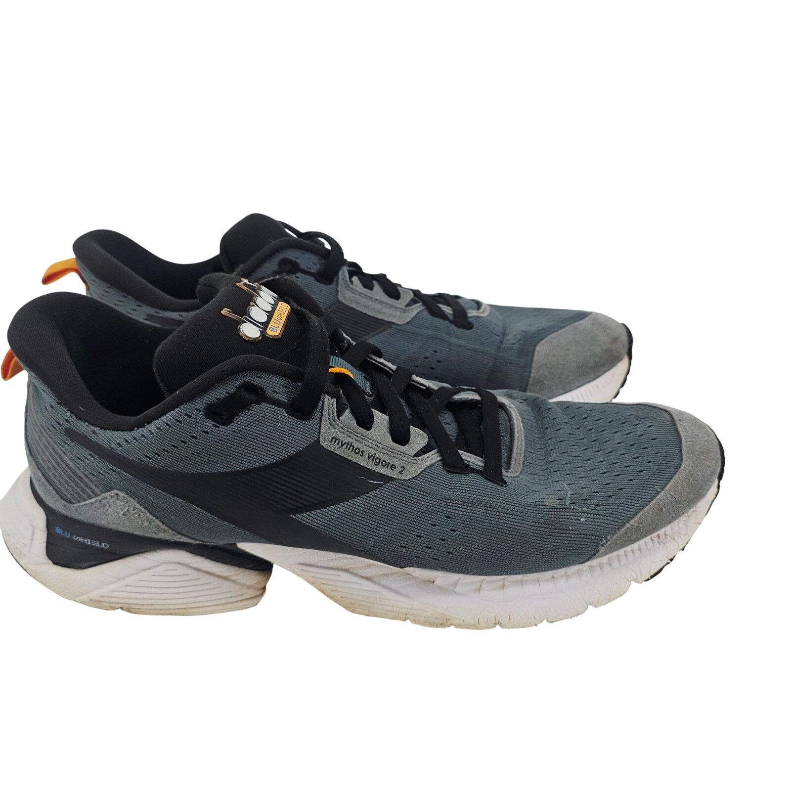 Diadora Diadora Mythos Blushield Vigore 2 Running Sneaker Grey 11 Size US 11 / EU 44 - 1 Thumbnail