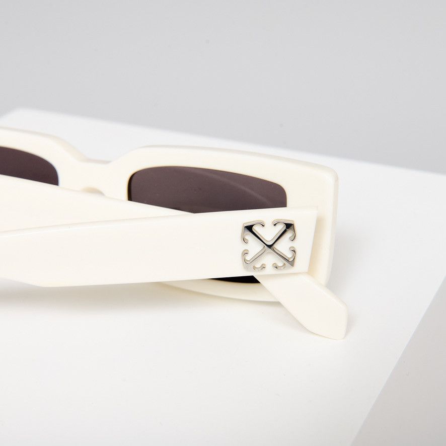 Off-White OFF WHITE ARTHUR WHITE DARK GREY SUNGLASSES Size ONE SIZE - 10 Thumbnail
