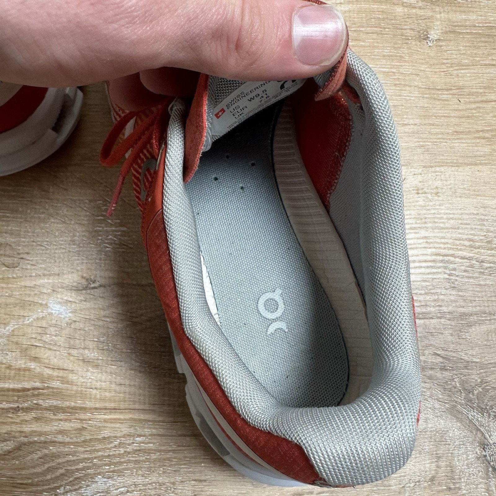 On Size 9.5 Women's On Cloud Women’s Cloudflow Running Shoes Size US 9.5 / IT 39.5 - 12 Thumbnail