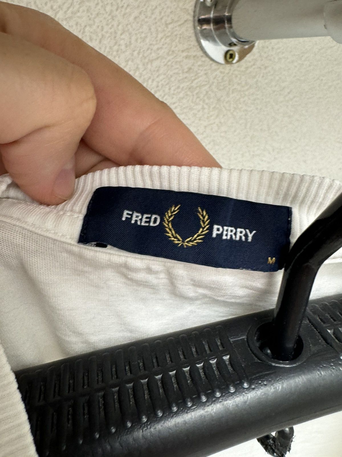 Fred Perry Fred Perry big logo white t-shirt M sz Size US M / EU 48-50 / 2 - 7 Thumbnail