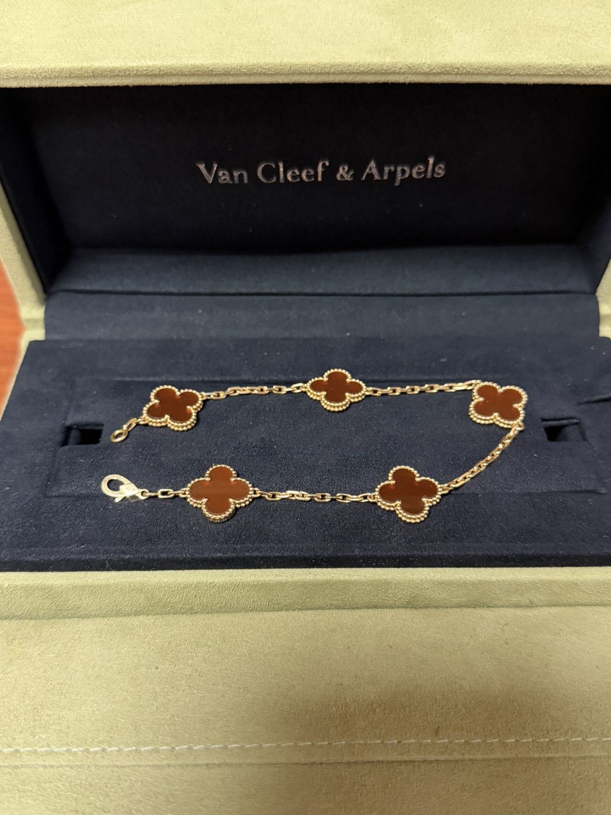 Van Cleef & Arpels Van Cleef Vintage Alhambra 5-Motif Gold Carnelian Bracelet Size ONE SIZE - 13 Thumbnail